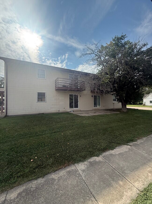 Foto del edificio - 801 W St Anthony Ave