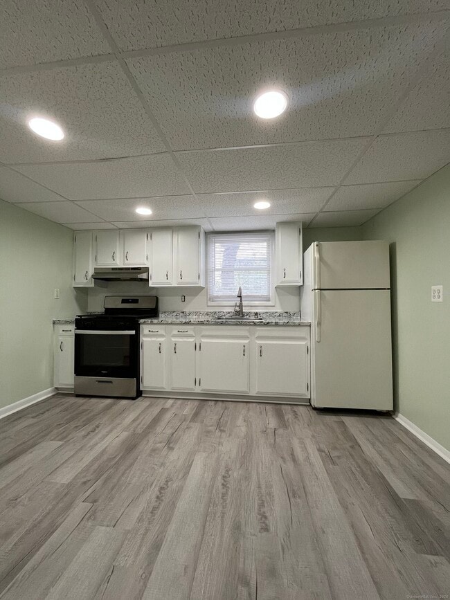 Foto del edificio - 19 Ferris Ave