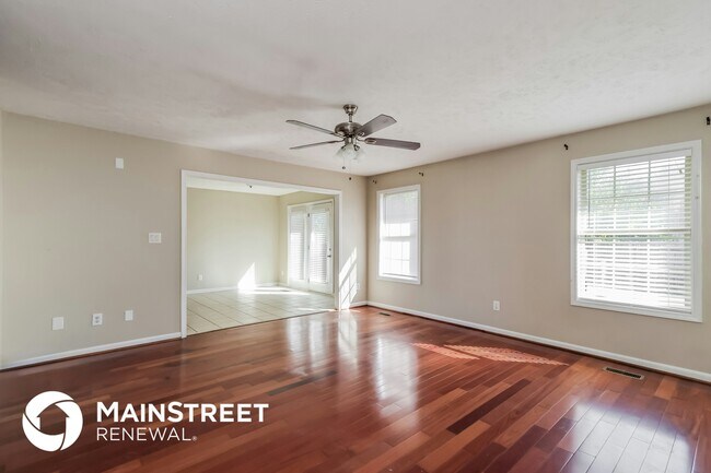 Foto del edificio - 9303 Longhorn Ct