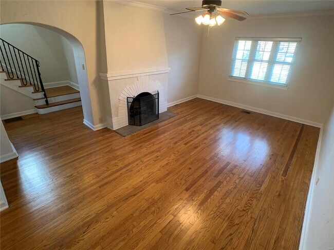 Building Photo - 8008 Orlando Dr