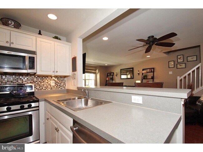 Building Photo - 278 Flagstone Rd