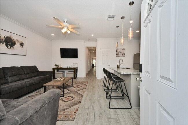 Foto del edificio - 7980 Ethel St