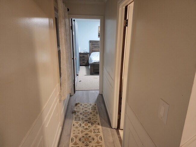 Foto del edificio - 906 Eastgate Ct