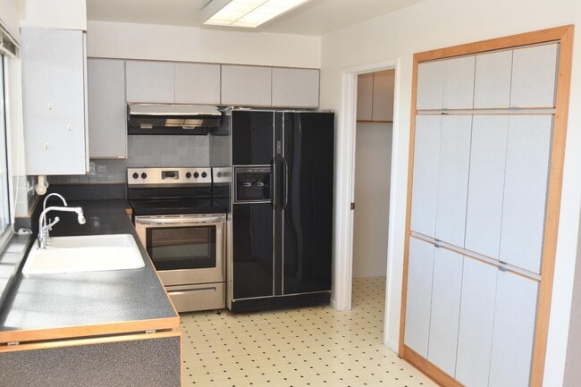 Building Photo - 3812 Palos Verdes Way