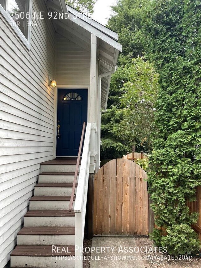 Building Photo - Large House - Wedgewood - UW District- Air...