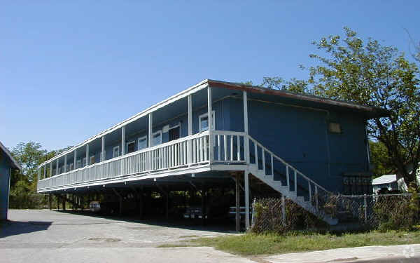 Building Photo - Mission Road Apartments