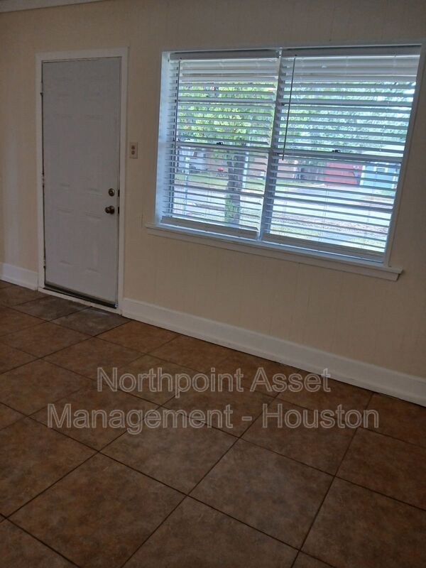 Foto del edificio - 7634 Edna St