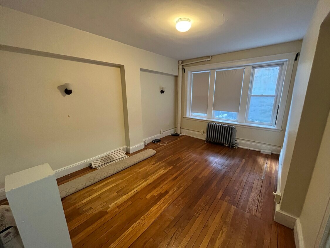 Foto principal - 1754 Commonwealth Ave