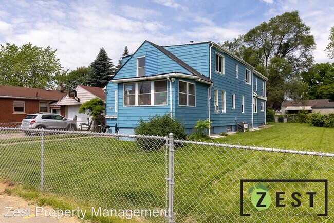 Foto del edificio - 3 br, 1 bath Apartment - 4234 Beach 4234 B...