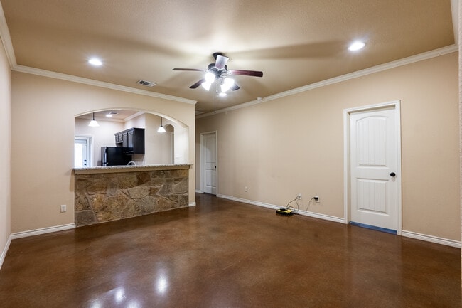 Foto del edificio - 312 Newcomb Ln