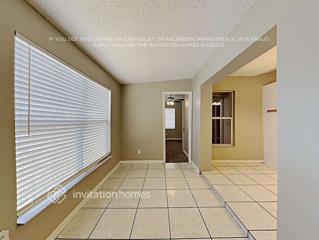 Foto del edificio - 3450 Hawkin Dr