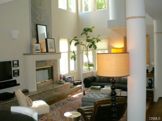 Building Photo - 403 S Lucia Ave