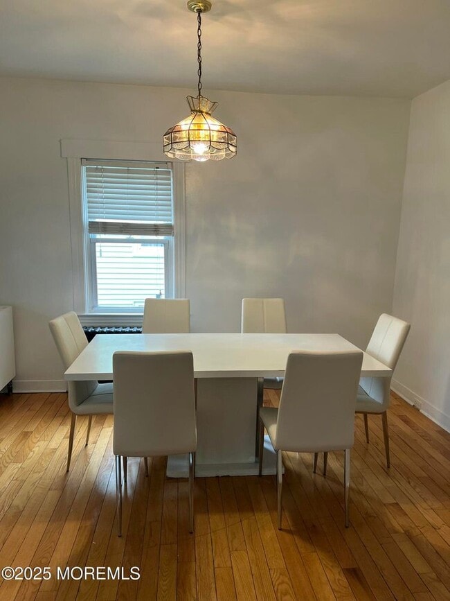 Foto del edificio - 105 Poplar Ave