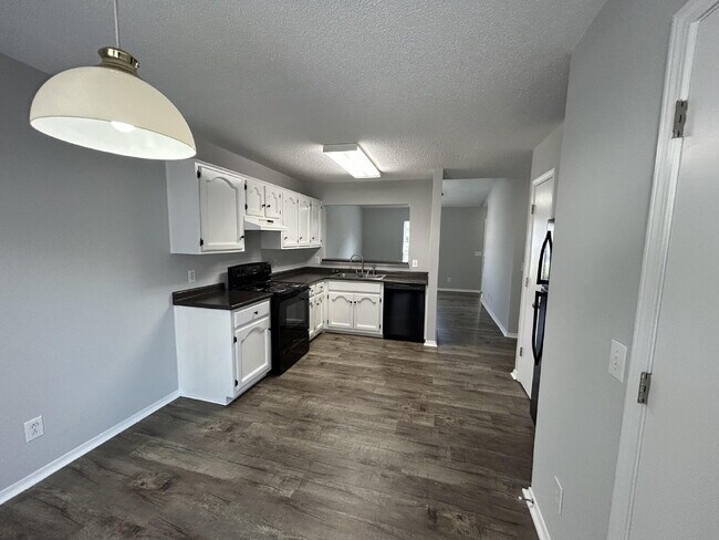 Foto del edificio - 3 BD 2 BA APARTMENT BY TTU FOR RENT