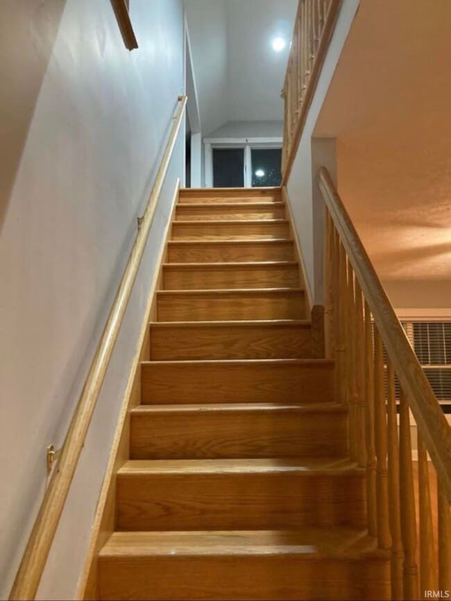 Building Photo - 4445 S Walnut St