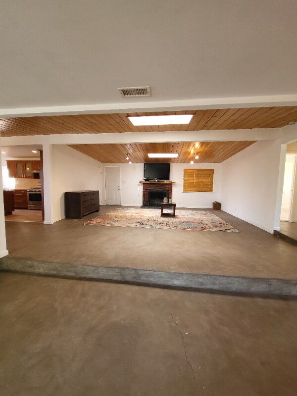 Foto del edificio - 9707 Foothill Blvd