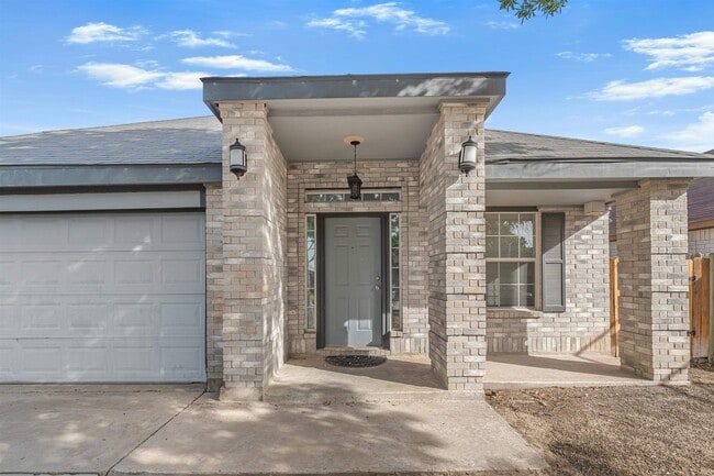 Building Photo - 1629 Sweden Ln