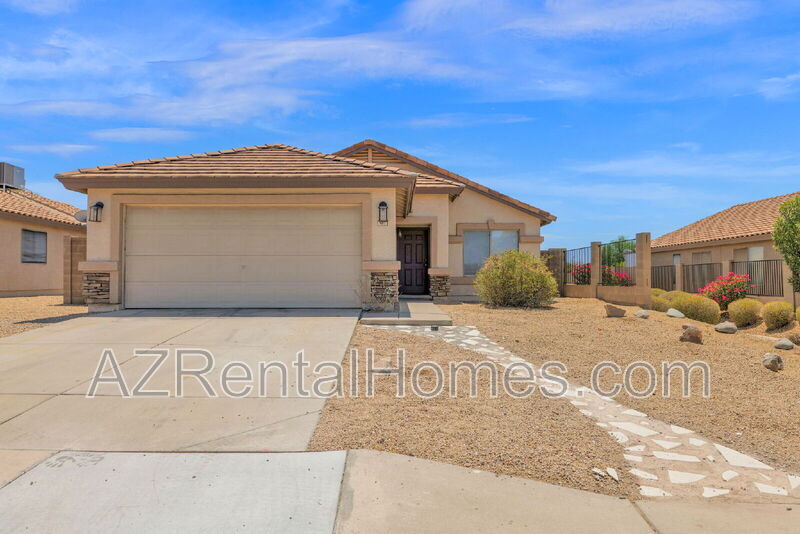 Primary Photo - 987 E Santa Cruz Ln