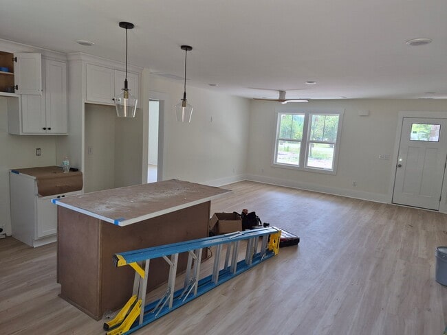Building Photo - 2360 Malmo Loop Rd NE