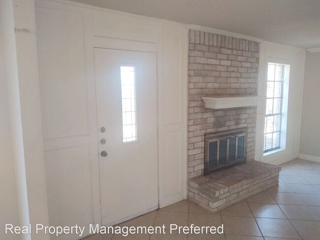 Building Photo - 3 br, 2 bath House - 4911 Algernon Dr