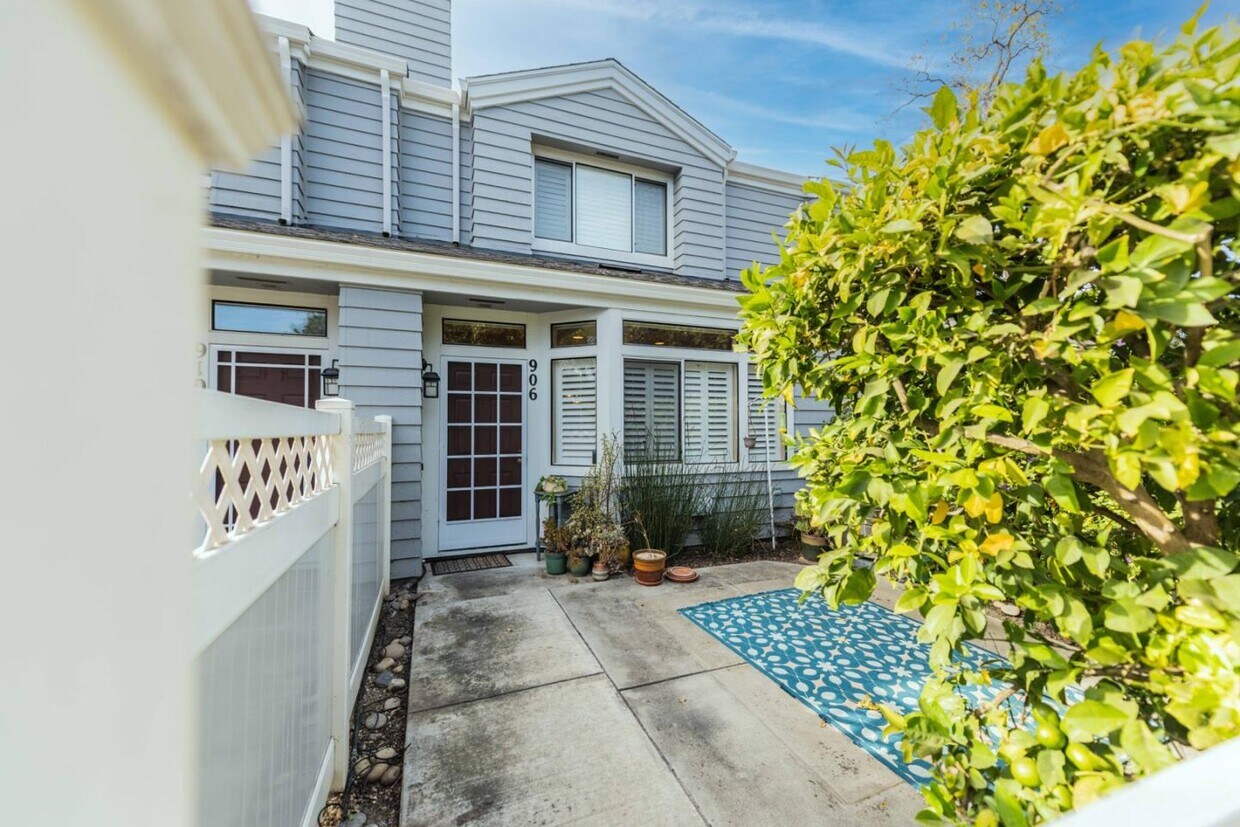 Foto principal - 906 Cabernet Vineyards Ct