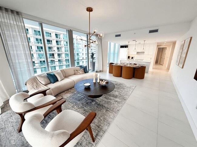 Building Photo - 151 N Seabreeze Blvd