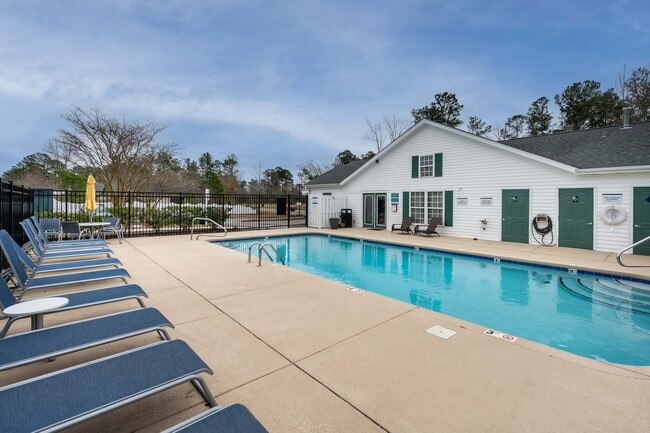 Building Photo - Deerbrook Apartments