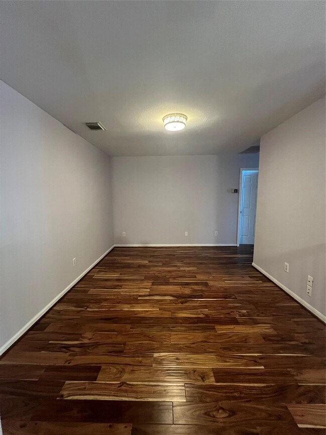 Building Photo - 26 Merit Woods Pl