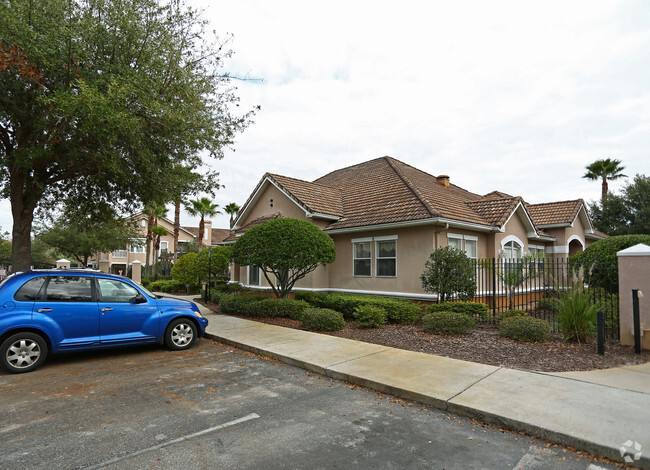 Foto del edificio - Villas At Cross Creek