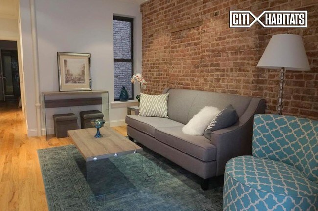 Foto del edificio - 512 E 81st St