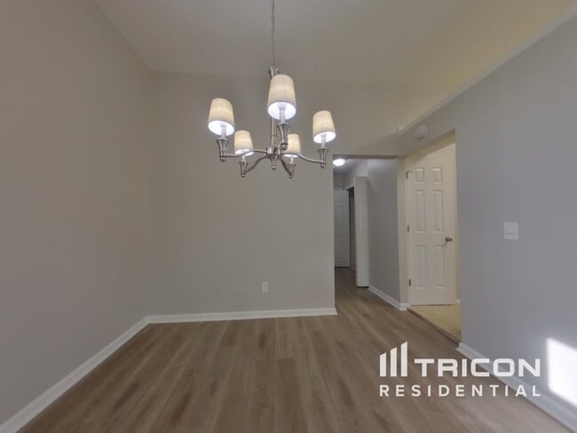 Building Photo - 1825 Golden Heights Ct