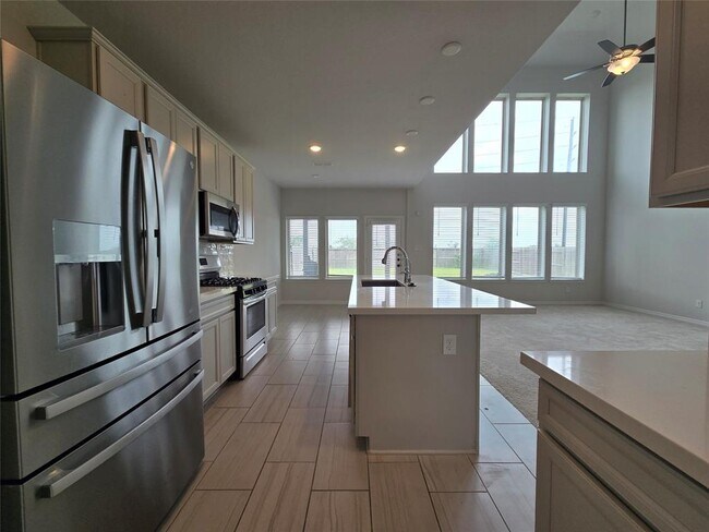 Building Photo - 8822 Morning Glow Dr