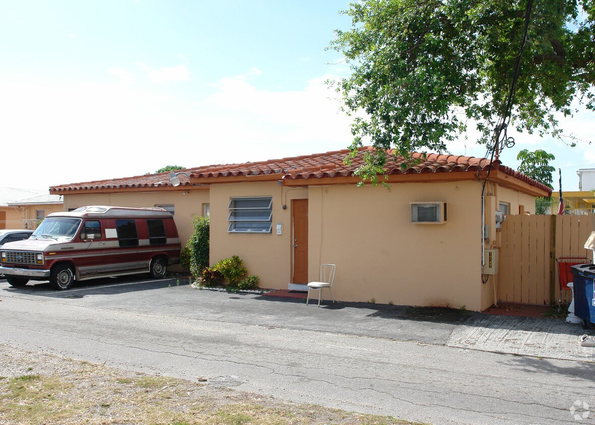 Foto principal - 1747 Funston