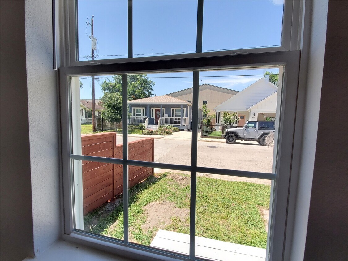 Foto del edificio - 914 E 32nd St