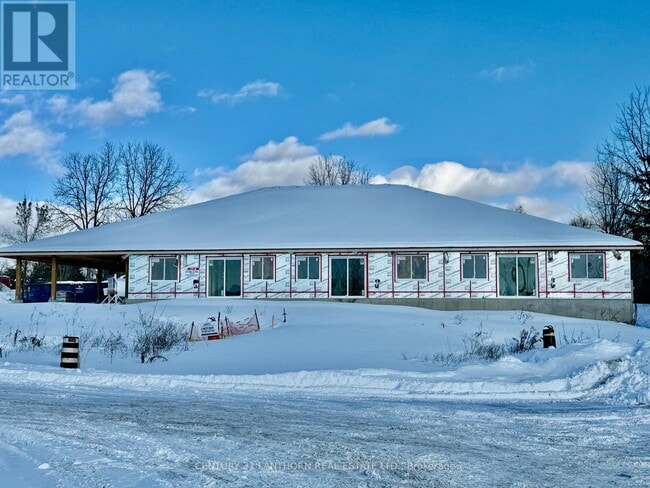 Building Photo - 3 Victor St