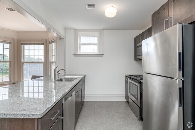 2 habitaciones, 1 baño - 1053 pies cuadrados - Cocina - 900 East Fayette Group, LLC