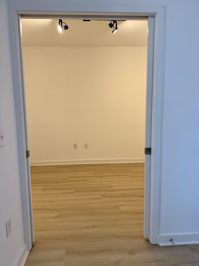 Foto del edificio - 1200 Bedford St