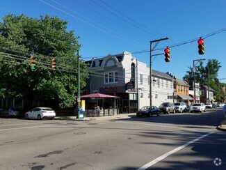 Building Photo - 2517 Stuart Ave