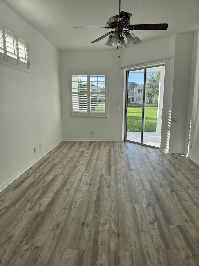 Foto del edificio - "Spacious 4-Bed, 4-Bath Gem in Wesley Chap...