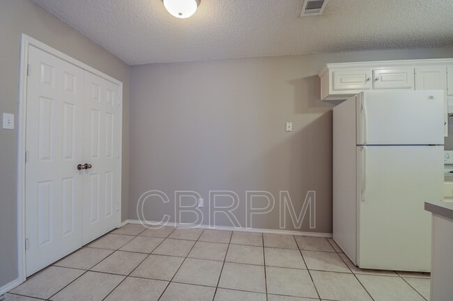 Building Photo - 2407 87th
