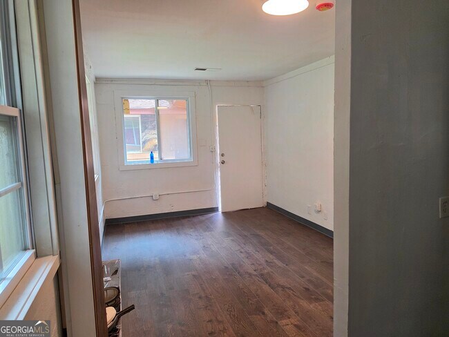 Foto del edificio - 1148 Booker Ave SW