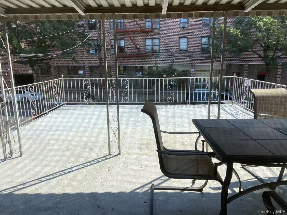 Foto principal - 3841 Orloff Ave