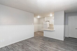 Building Photo - 1316 53rd St