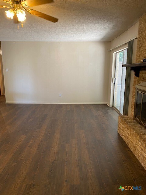 Foto del edificio - 1201 Bluff Dr