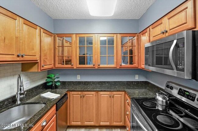 Foto del edificio - 1071 Edgewood Ave S