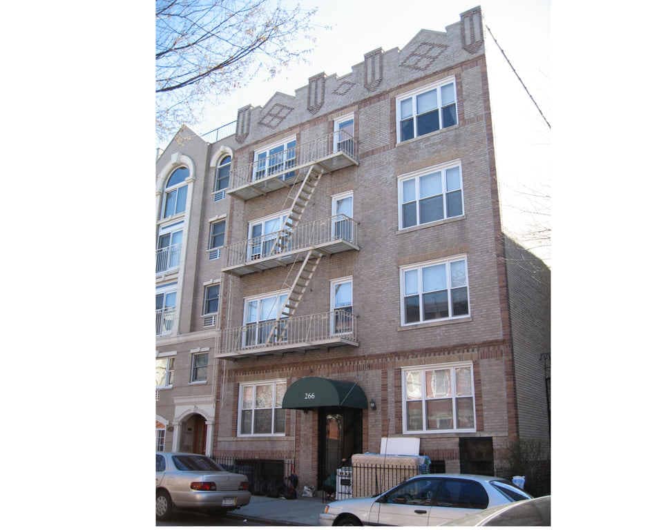 Building Photo - 266 12th St