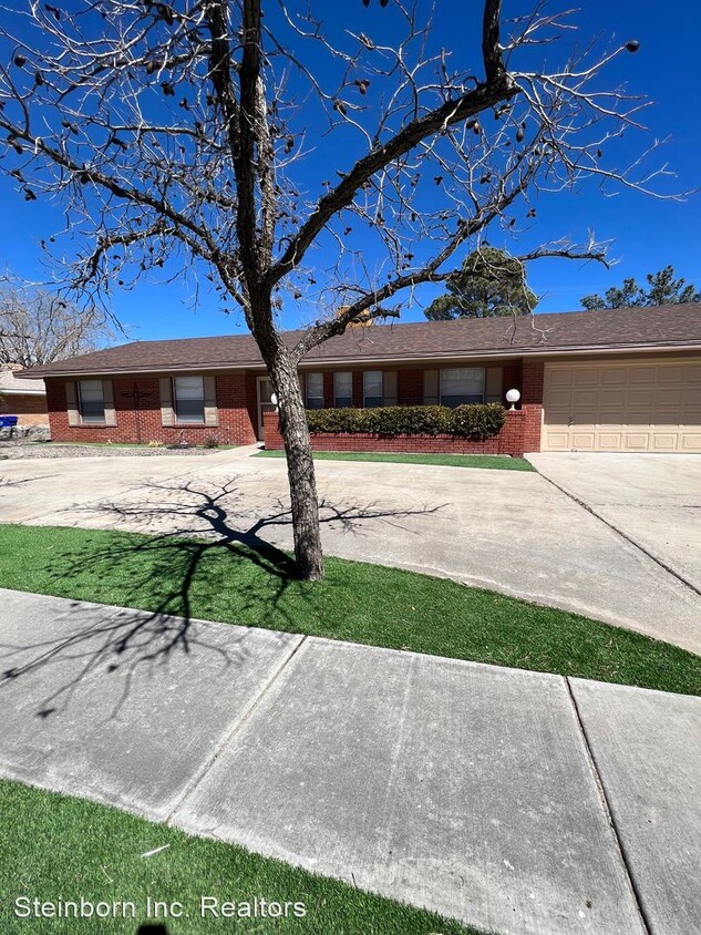 Primary Photo - 4 br, 2.5 bath House - 2808 Devendale Ave.