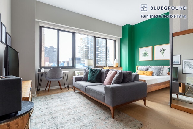 Building Photo - 535 W 23rd St