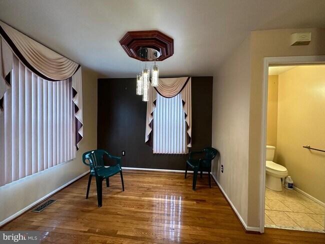 Foto del edificio - 810 N Park Ave