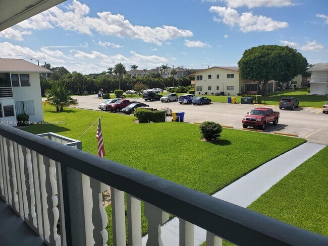 Foto del edificio - 166 Easthampton G